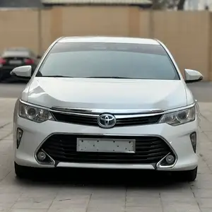 Toyota Camry, 2015