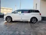 Kia Carnival, 2015-8