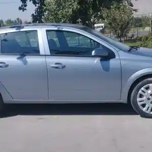 Opel Astra H, 2005