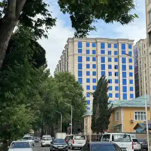 3-комн. квартира, 12 этаж, 100 м², Карамов