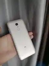 Xiaomi Redmi 5 Plus-2