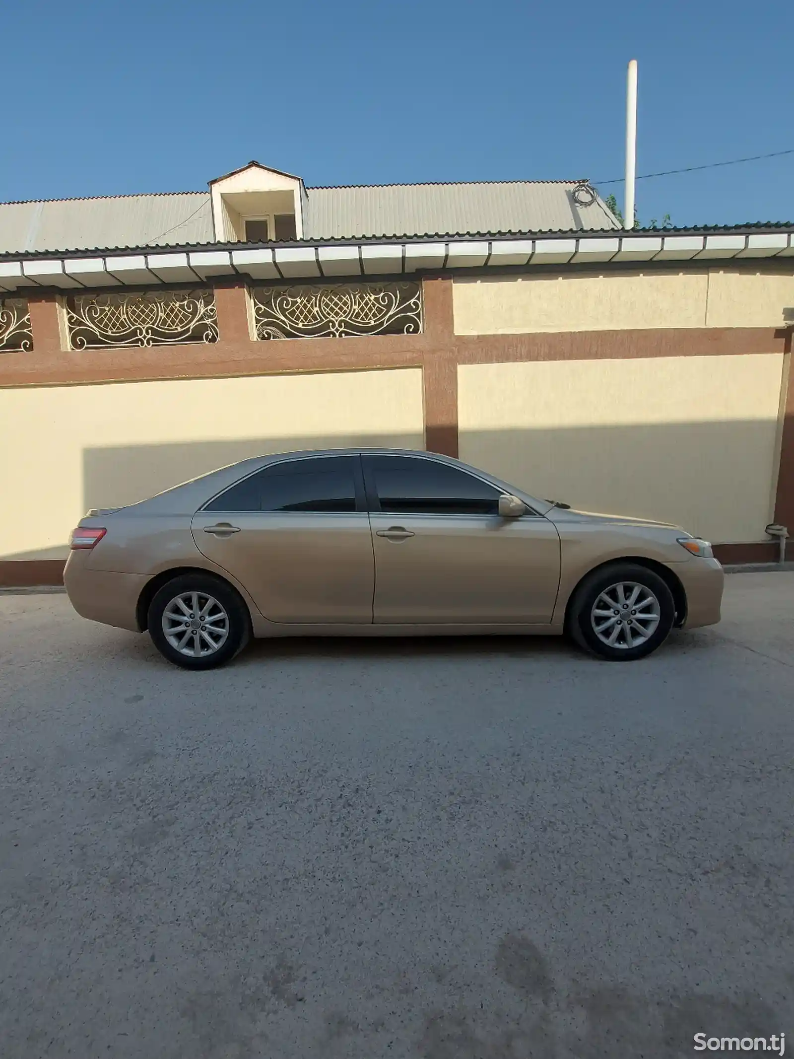 Toyota Camry, 2011-6