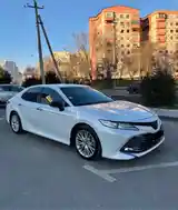 Toyota Camry, 2018-2