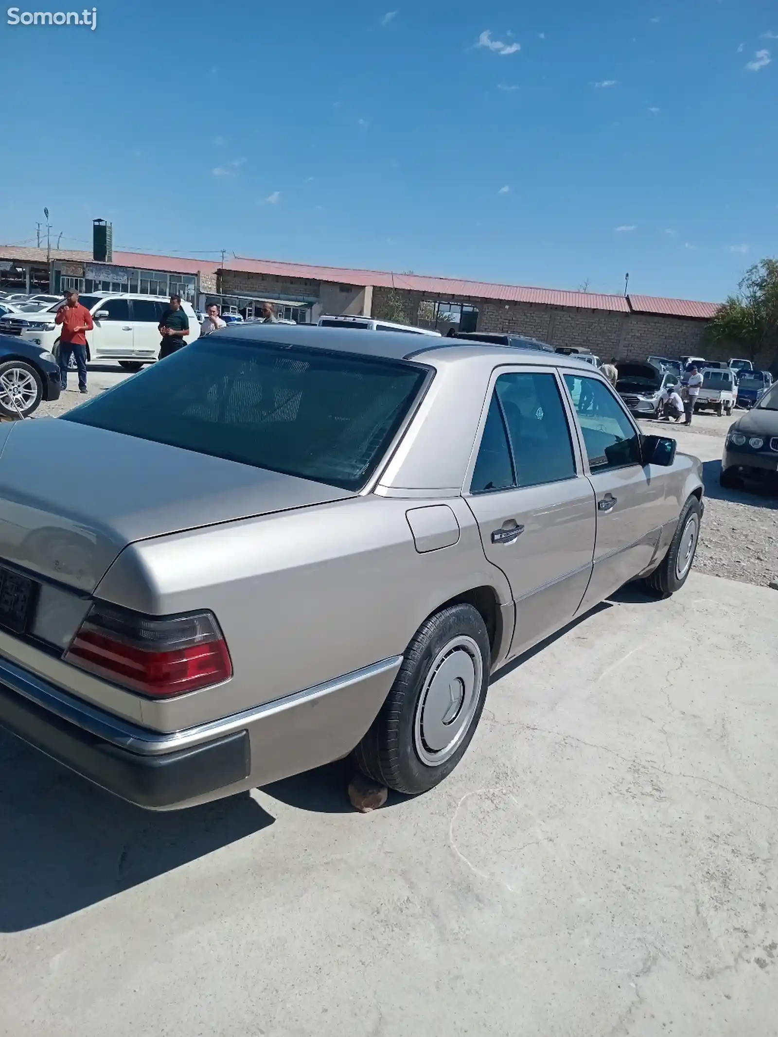 Mercedes-Benz W124, 1993-7