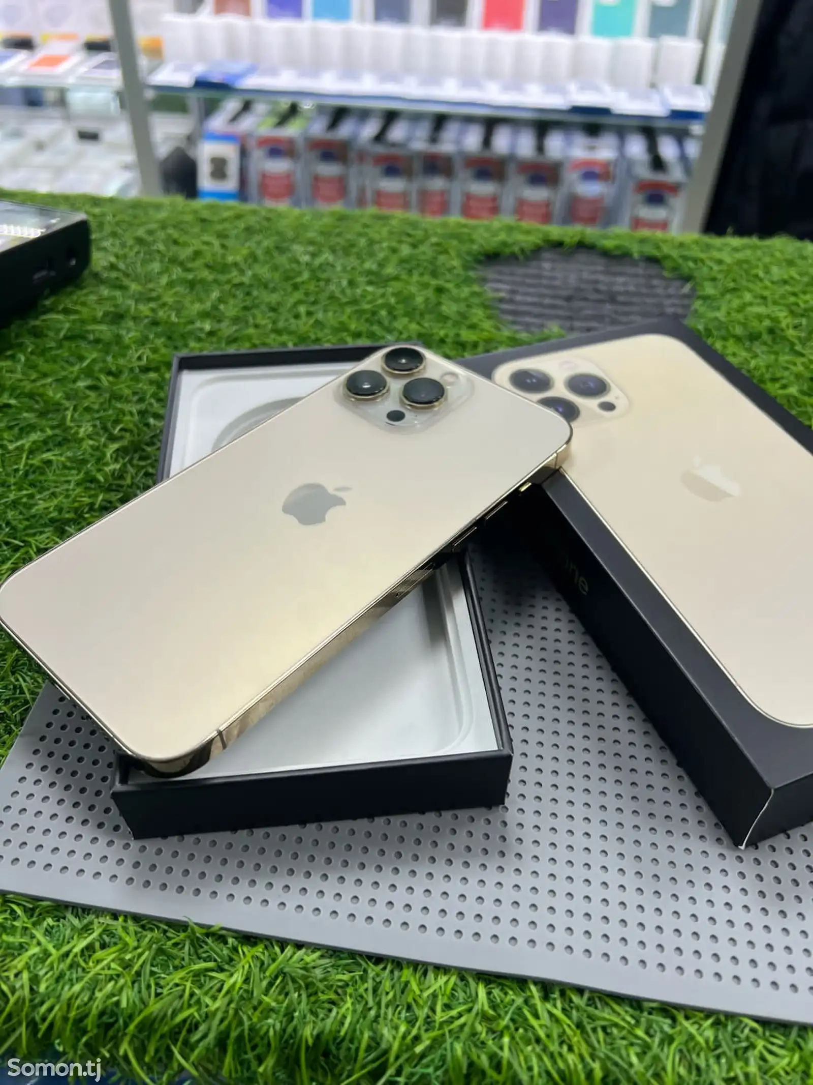 Apple iPhone 13 Pro Max, 1 tb, Gold-1