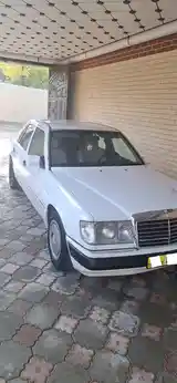 Mercedes-Benz W124, 1992-3