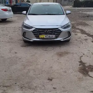 Hyundai Elantra, 2017