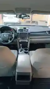 Toyota Camry, 2012-8