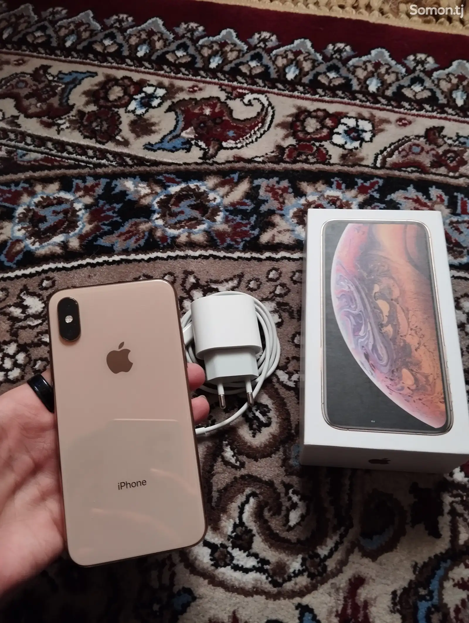 Apple iPhone Xs, 64 gb, Gold-1