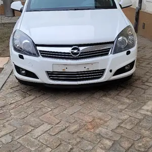 Opel Astra H, 2009