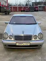 Mercedes-Benz E class, 1997-8