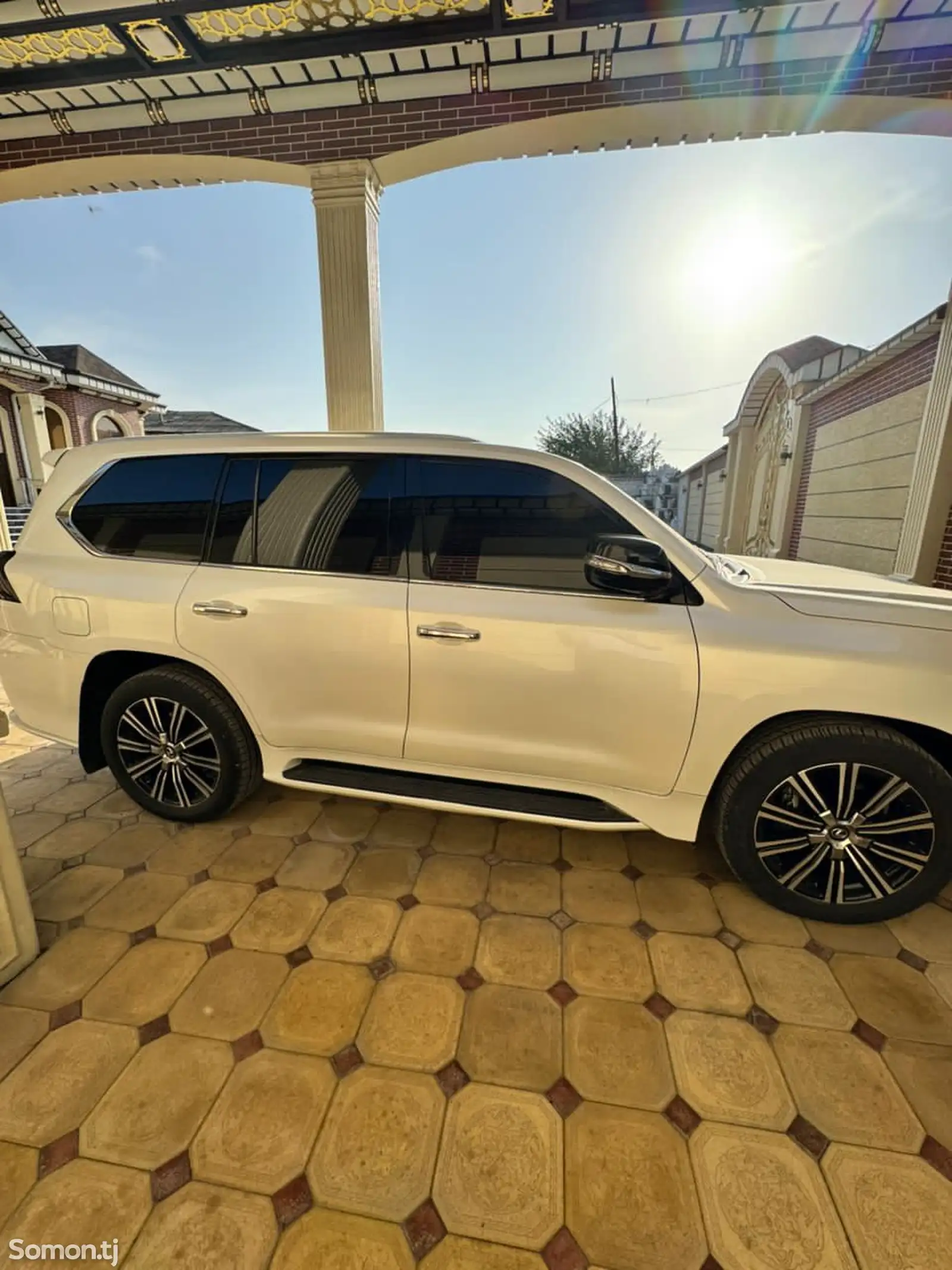 Lexus LX series, 2017-1