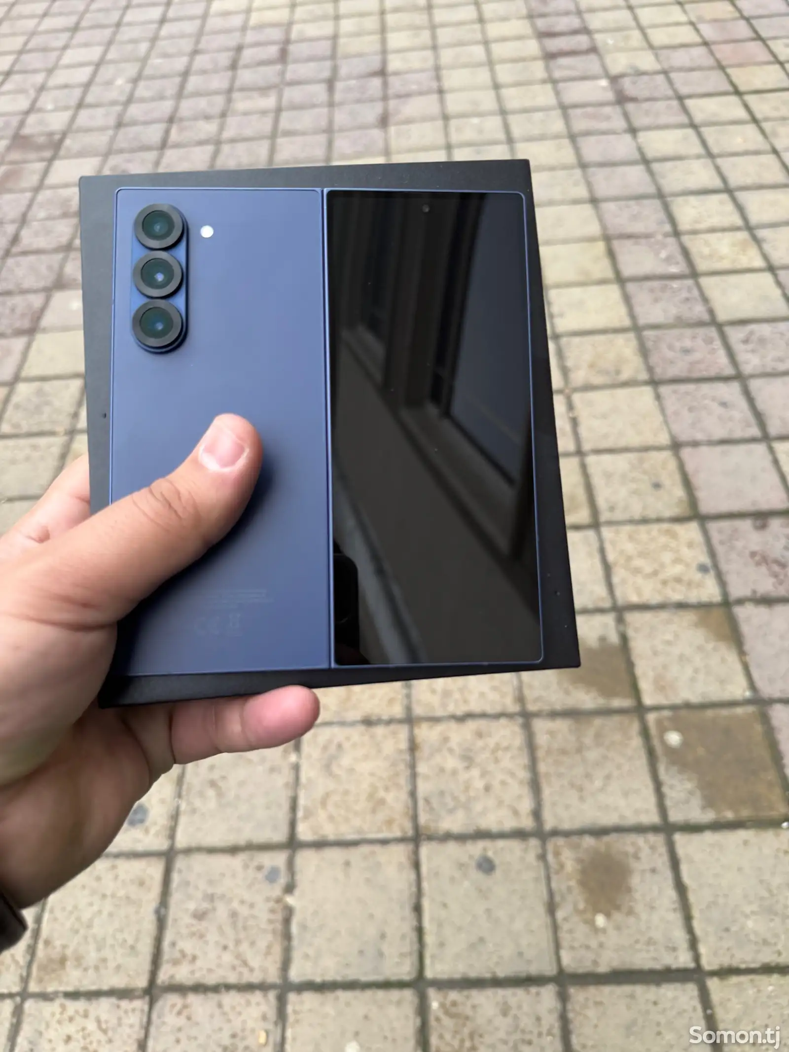 Samsung Galaxy fold 6-5