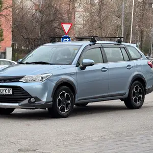 Toyota Fielder, 2015