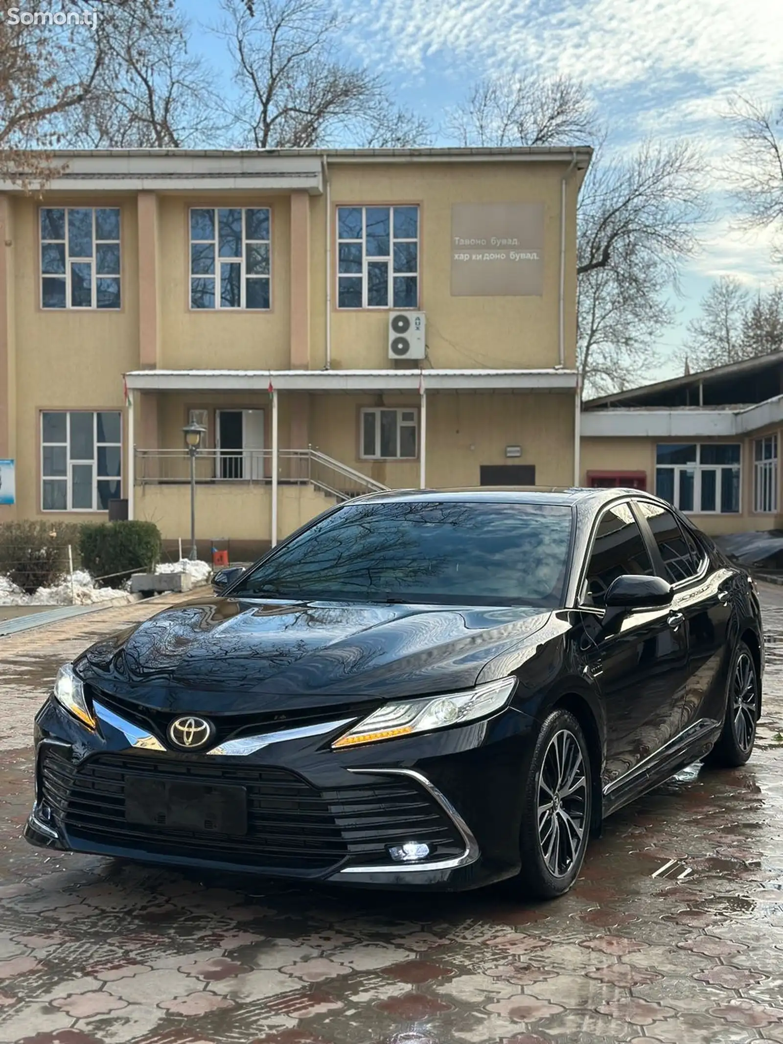 Toyota Camry, 2018-1