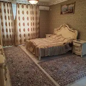 3-комн. квартира, 9 этаж, 165м², Дом Печать