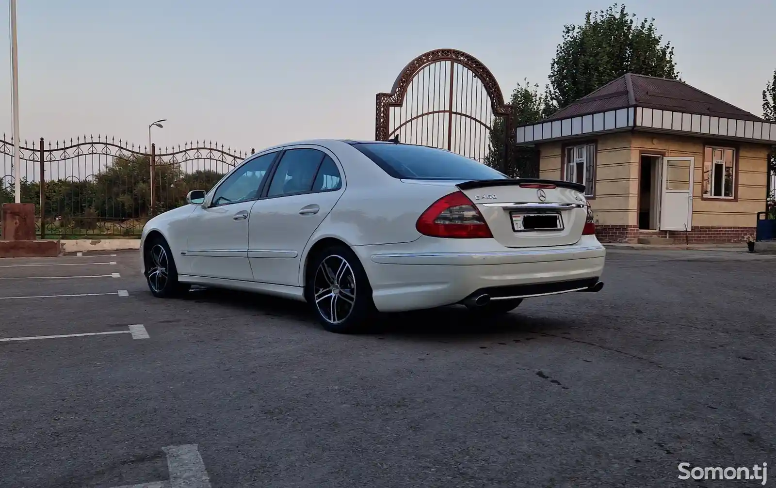 Mercedes-Benz E class, 2009-12