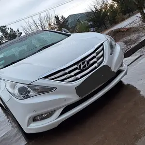 Hyundai Sonata, 2012