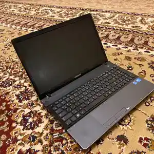 Ноутбук Samsung hdd750 ozu3