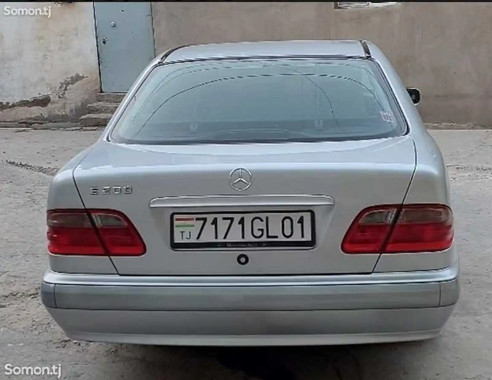 Mercedes-Benz E class, 2001-3
