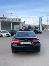 Toyota Camry, 2018-5