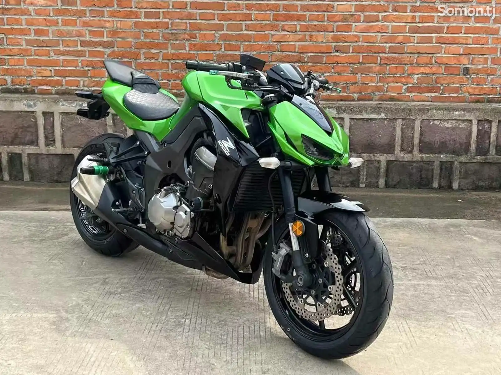 Мотоцикл kawasaki z1000-1