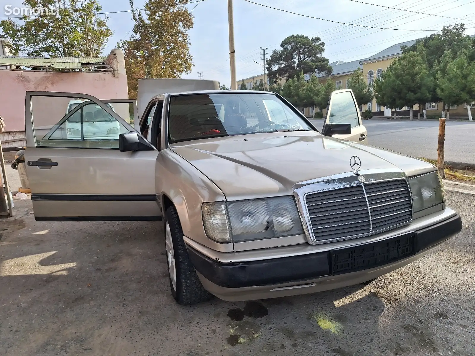 Mercedes-Benz W124, 1989-6