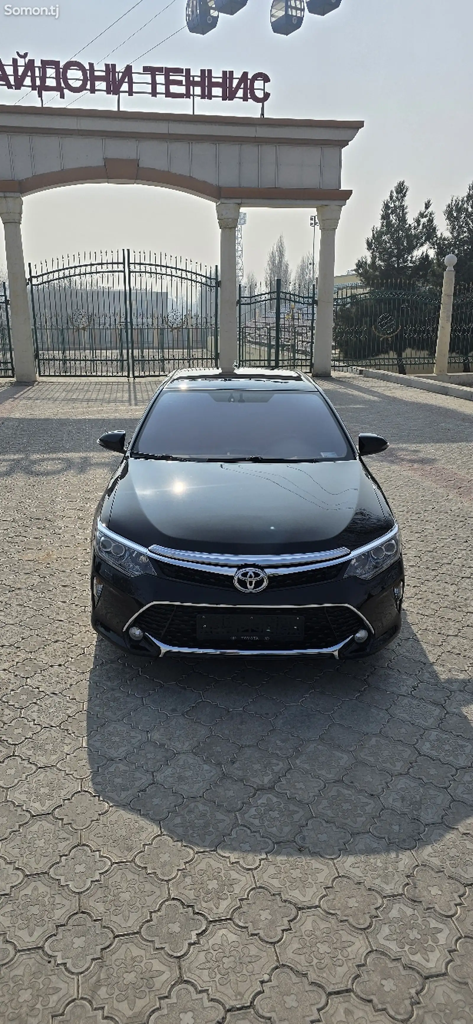 Toyota Camry, 2016-1