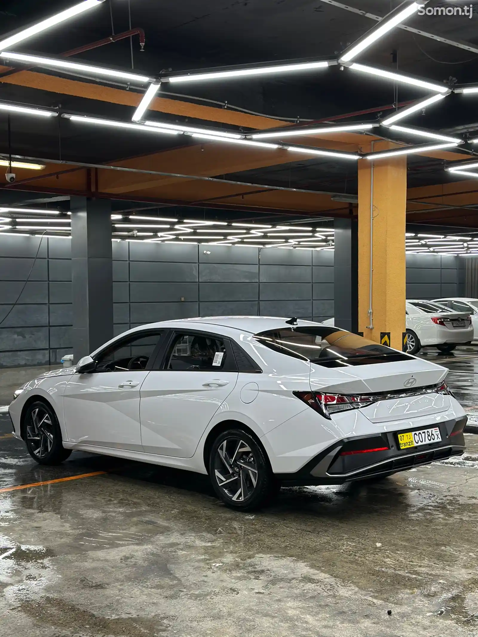 Hyundai Elantra, 2024-1