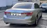 Hyundai Sonata, 2010-4