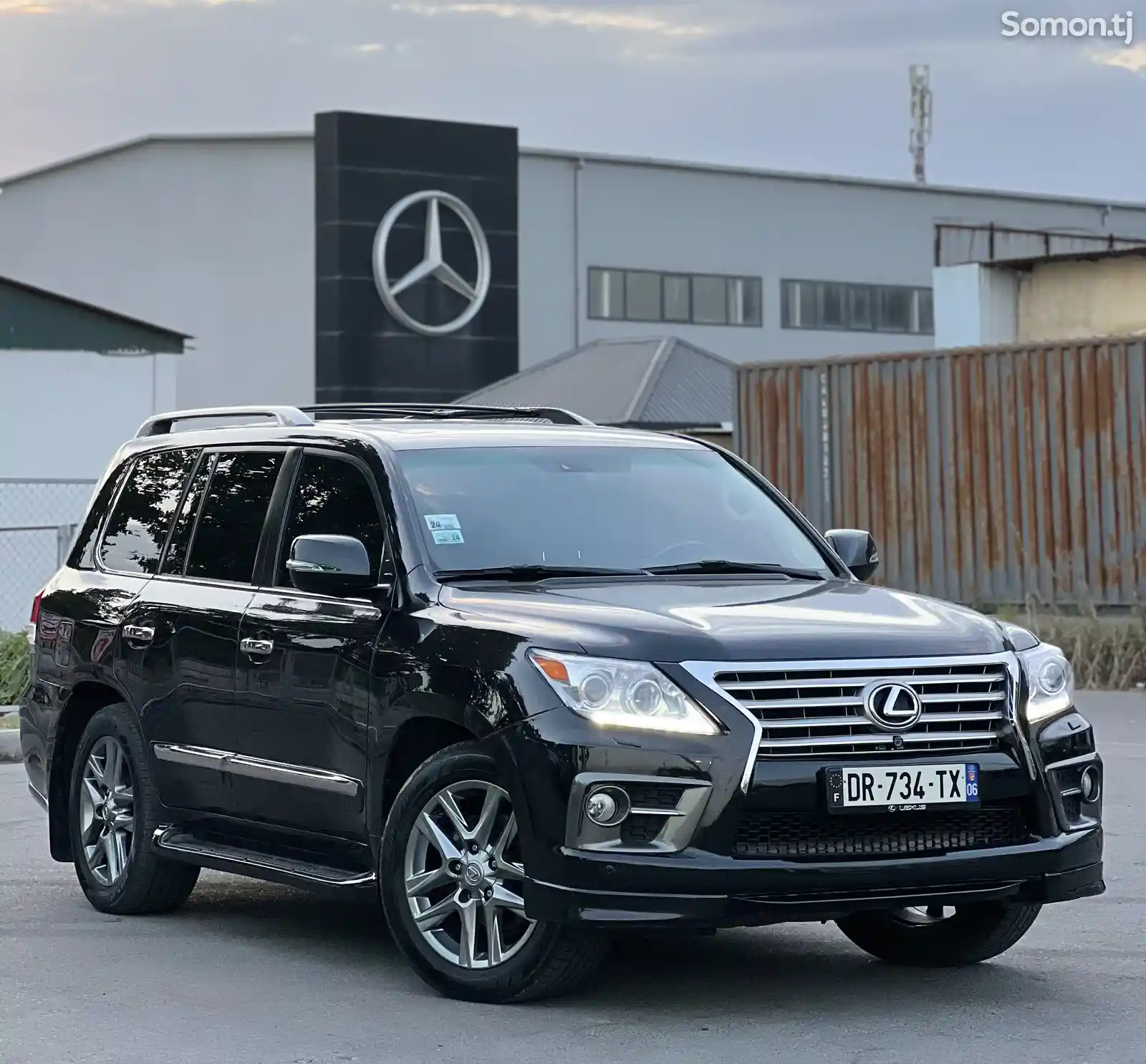 Lexus LX series, 2013-1