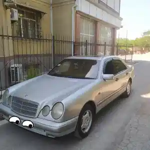 Mercedes-Benz E class, 1995