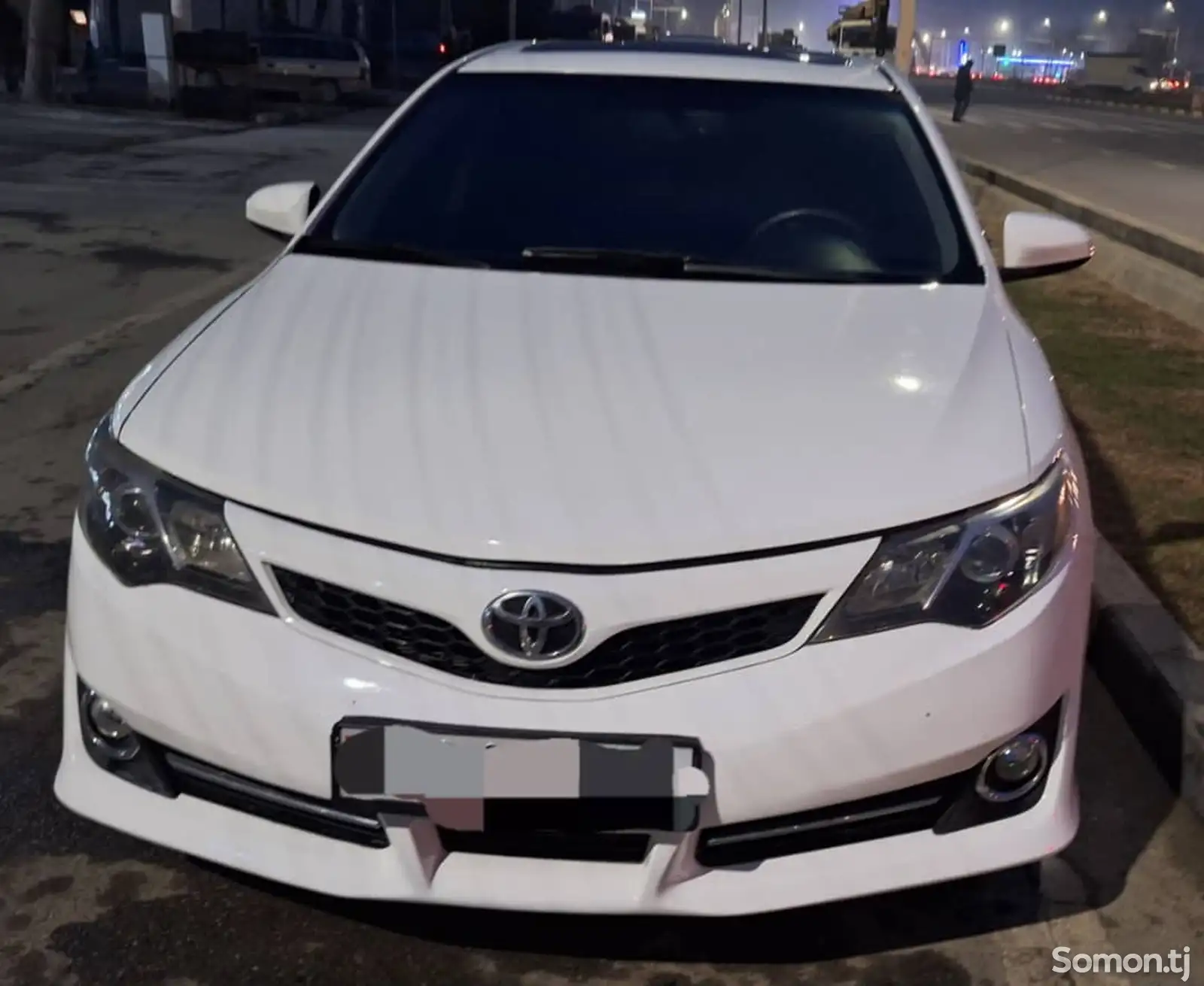 Toyota Camry, 2012-1