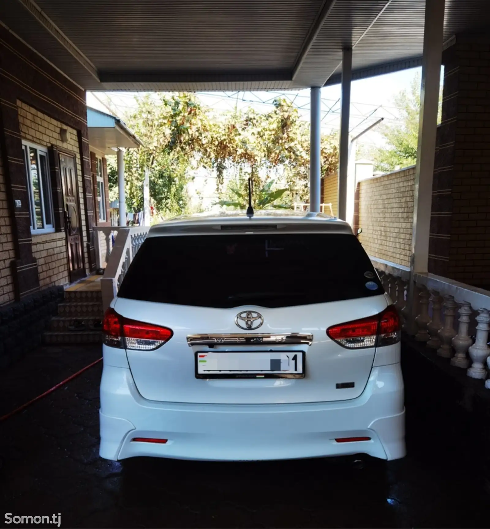 Toyota Wish, 2010-3