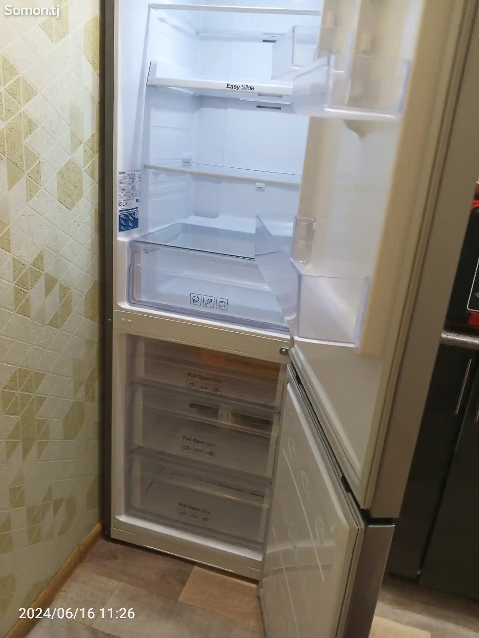 Холодильник Samsung сенсорный двухкамерный-6