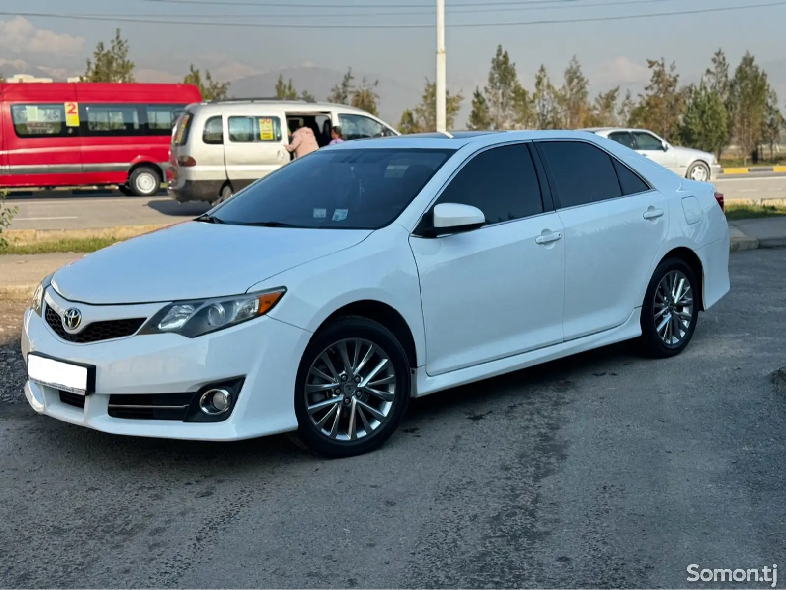 Toyota Camry, 2012-1