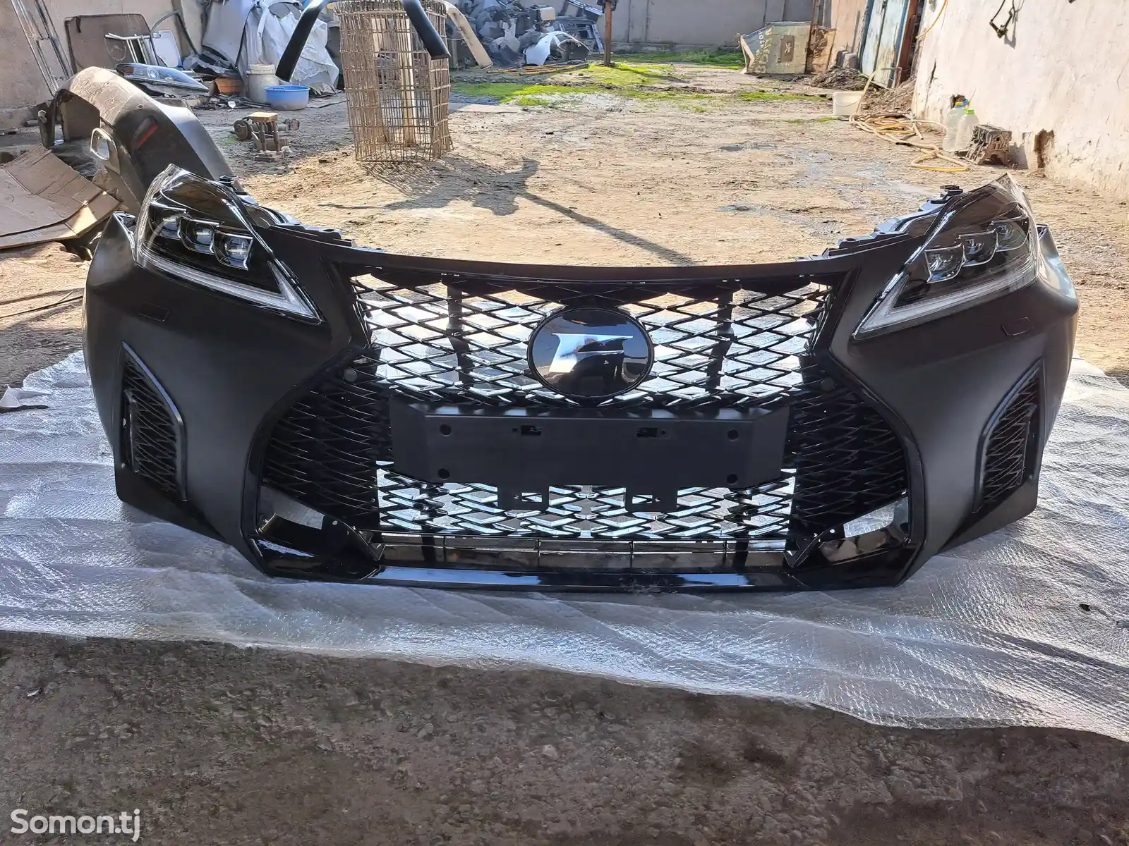 Передний обвес на Lexus IS 250 ,2006 to 2013-1