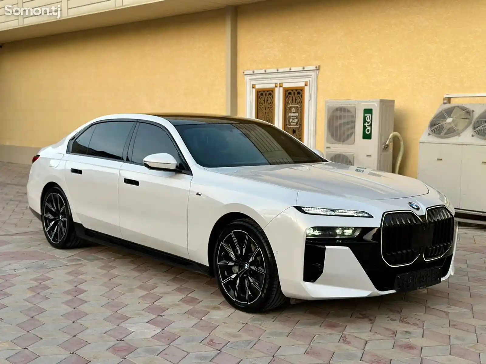 BMW 7 series, 2023-2