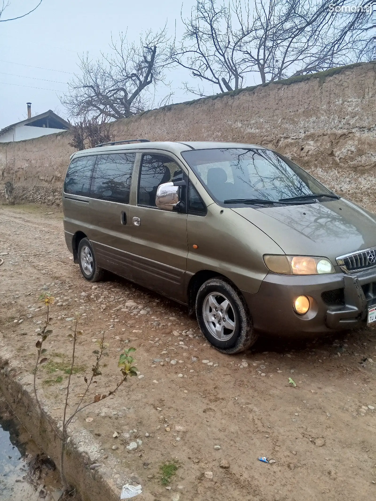 Hyundai Starex, 2000-1