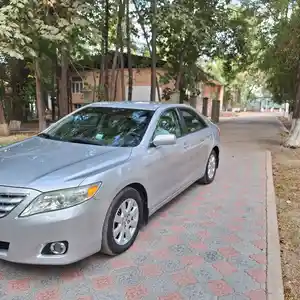 Toyota Camry, 2010