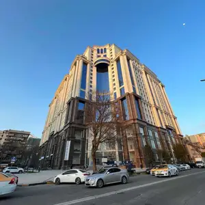 3-комн. квартира, 9 этаж, 111 м², район Исмоили Сомони