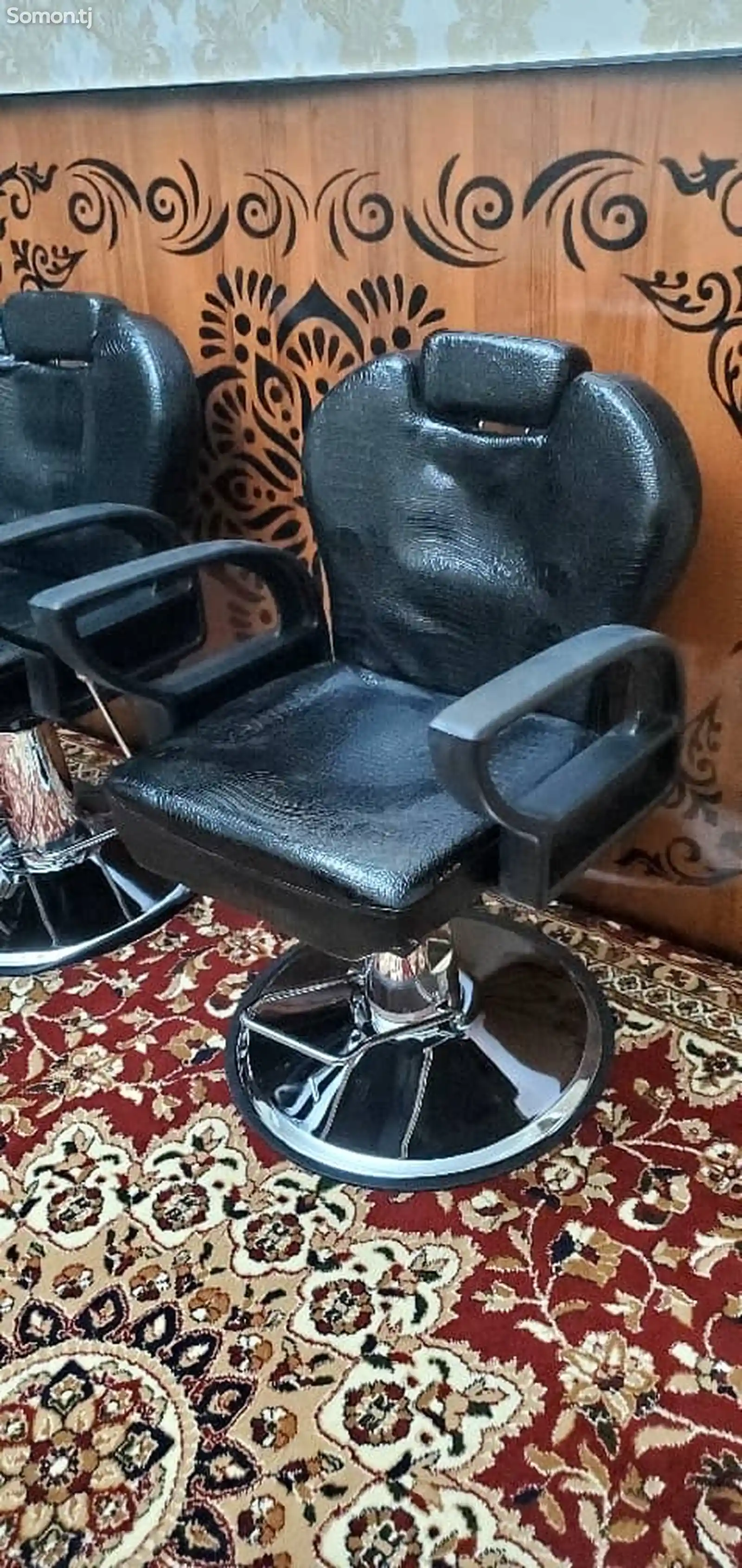 Кресло и стол для парикмахерской-5