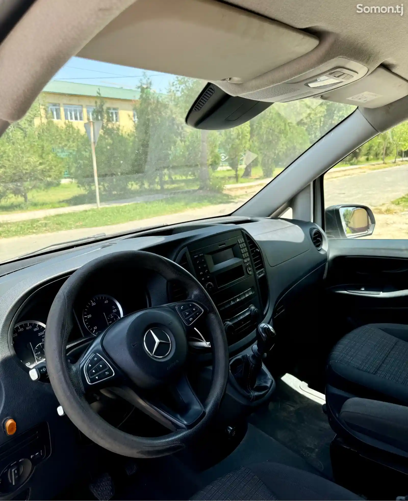 Фургон Mercedes Benz Vito, 2015-8