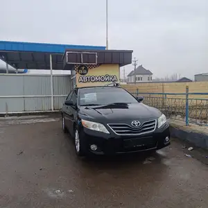 Toyota Camry, 2011