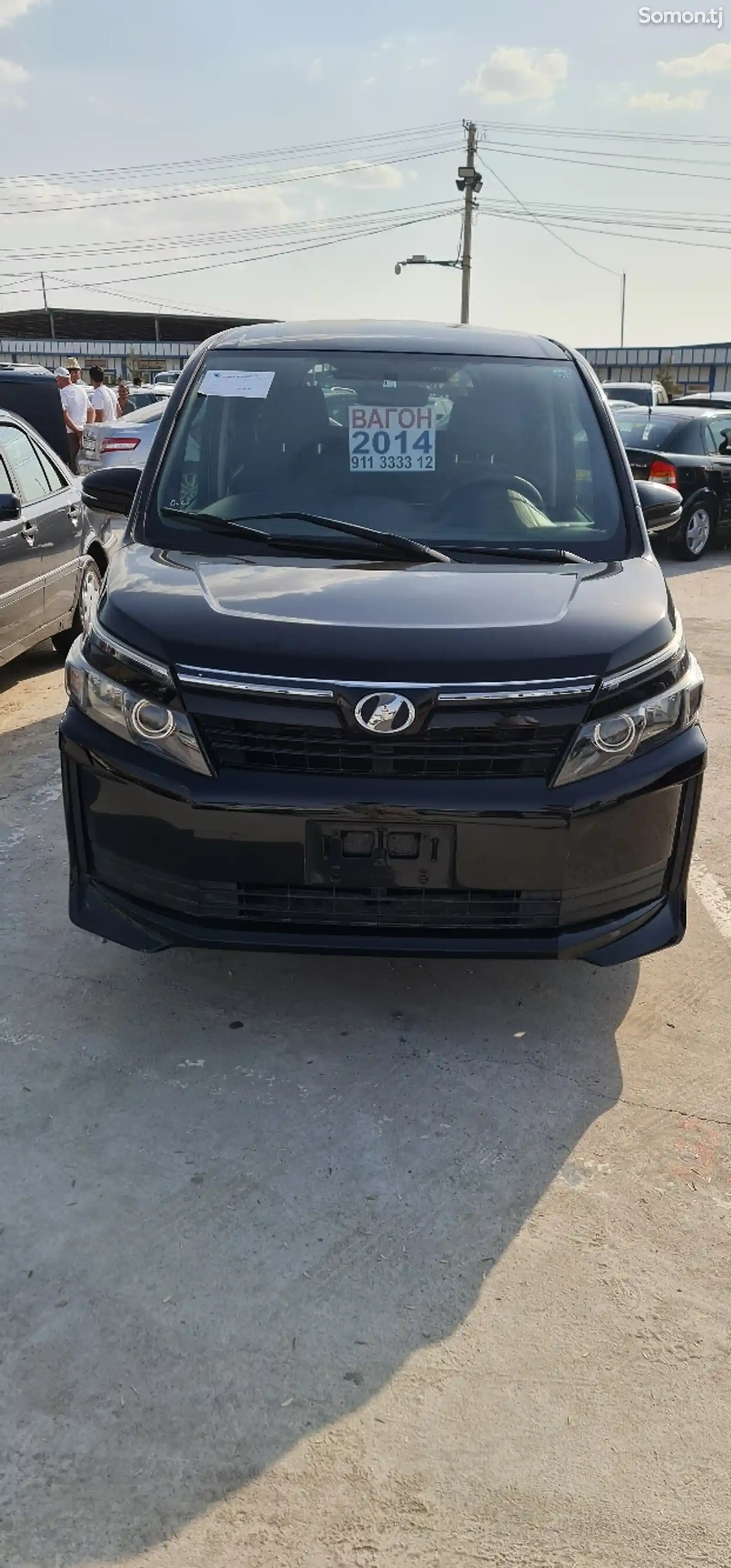 Toyota Voxy, 2014-11