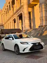 Lexus ES series, 2014-2