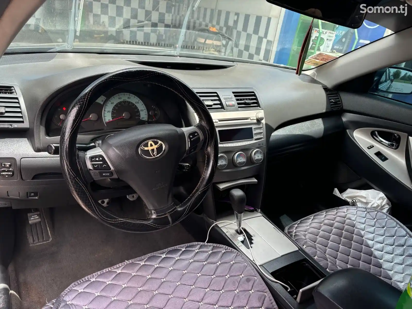 Toyota Camry, 2011-6