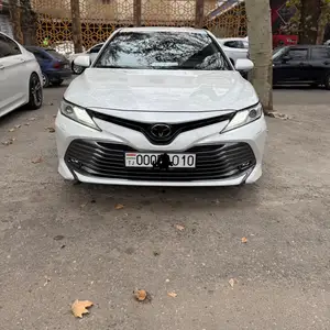 Toyota Camry, 2019