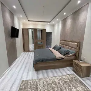 2-комн. квартира, 3 этаж, 95м², Дом печати, доми Пайкар бейби шоп