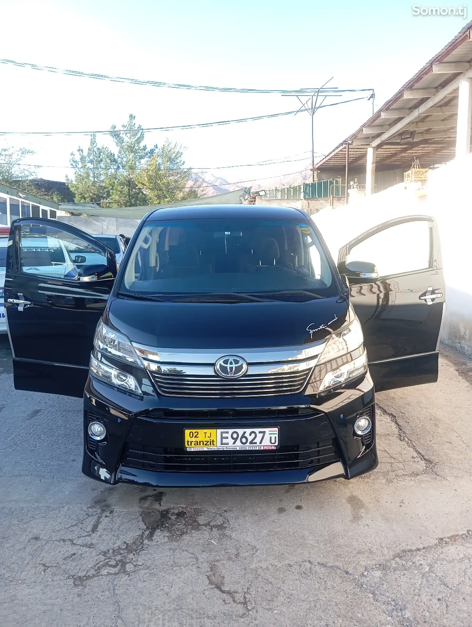 Toyota Vellfire, 2015-1